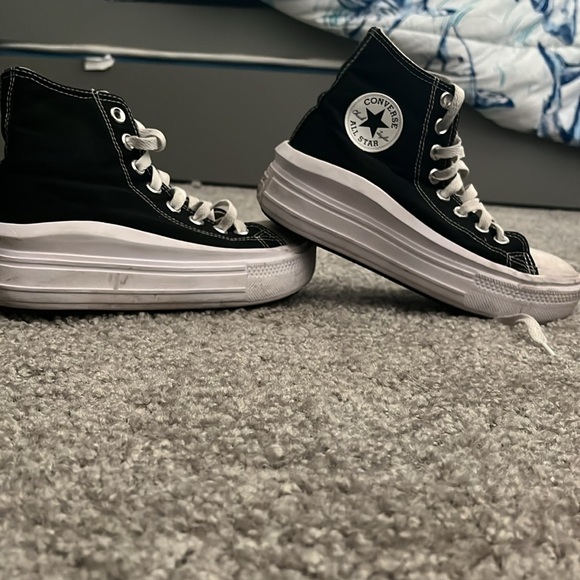 Shoes for girls that love converse - Picture 4 of 6